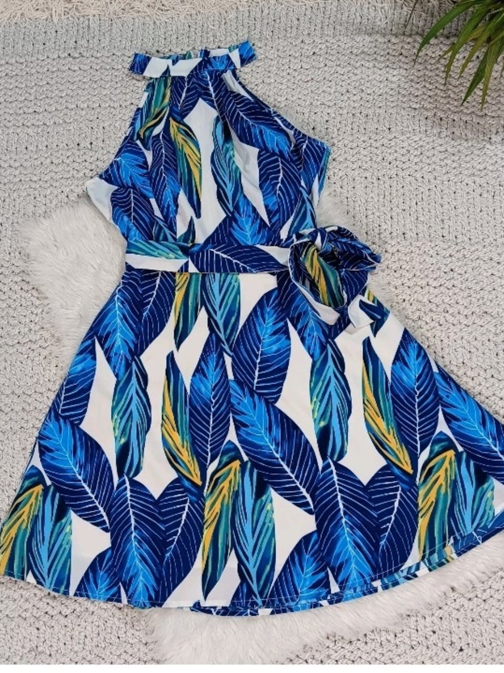 Women's Blue Green Tropical Leaf Print Halter Tie Waist Sundress - Picture 8 of 8